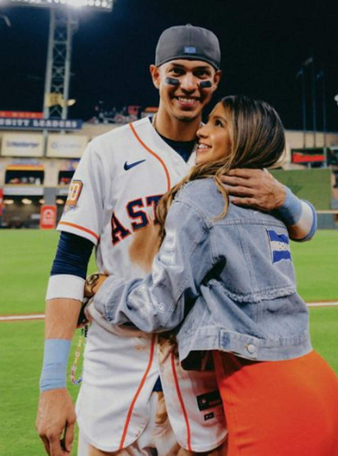 Nancy Herrera, la mujer que acompaña a Mauricio Dubón desde abajo hasta hacer historia en la Serie Mundial de Béisbol