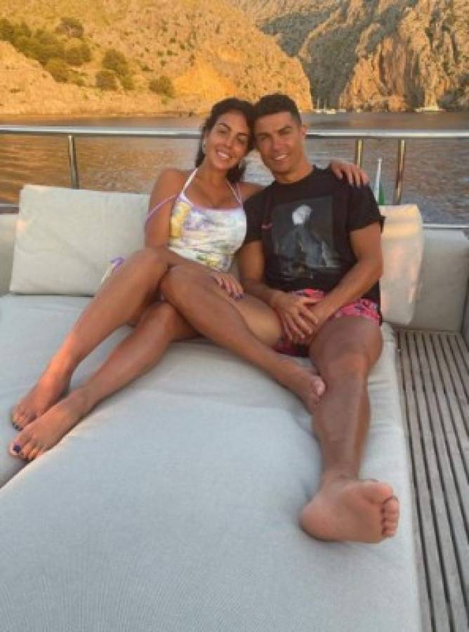 Las nuevas fotos de las picantes vacaciones de Cristiano Ronaldo con Georgina Rodríguez en Mallorca