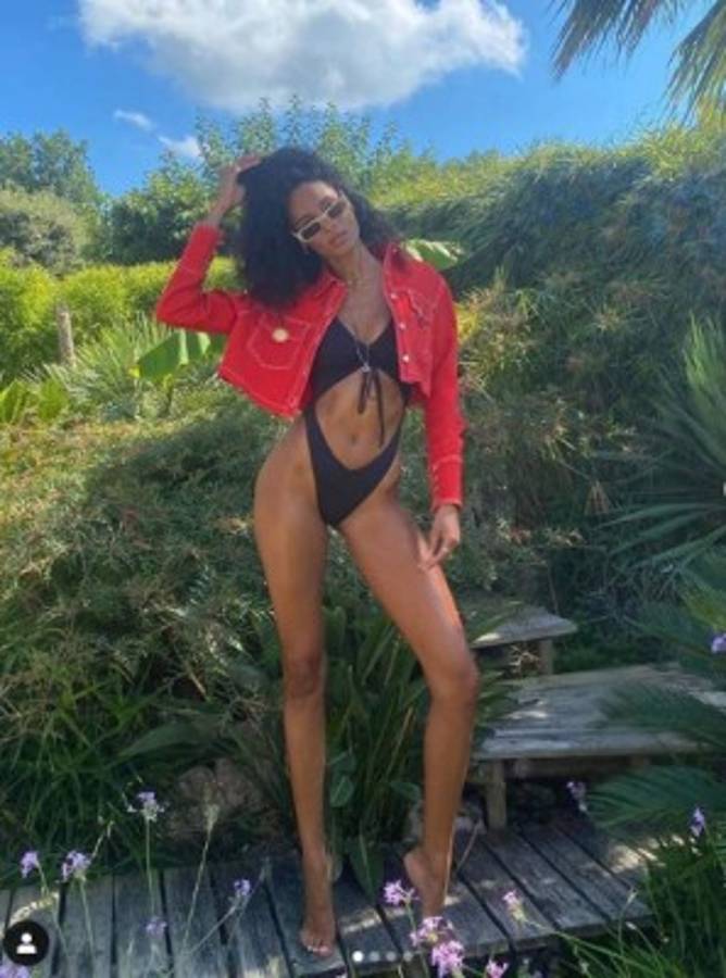 ¿Quién es la linda morena? Los cracks del PSG y la fiesta de cumpleaños que hicieron a la supermodelo  