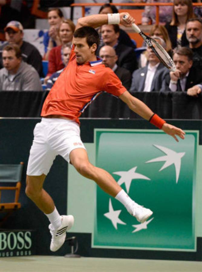 Novak Djokovic elimina a EEUU y clasificó a Serbia a semifinales en la Copa Davis .