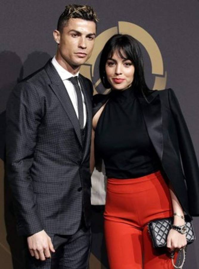 ESCÁNDALO: Ex Miss Bumbum denunciará a crack del Real Madrid por acoso sexual