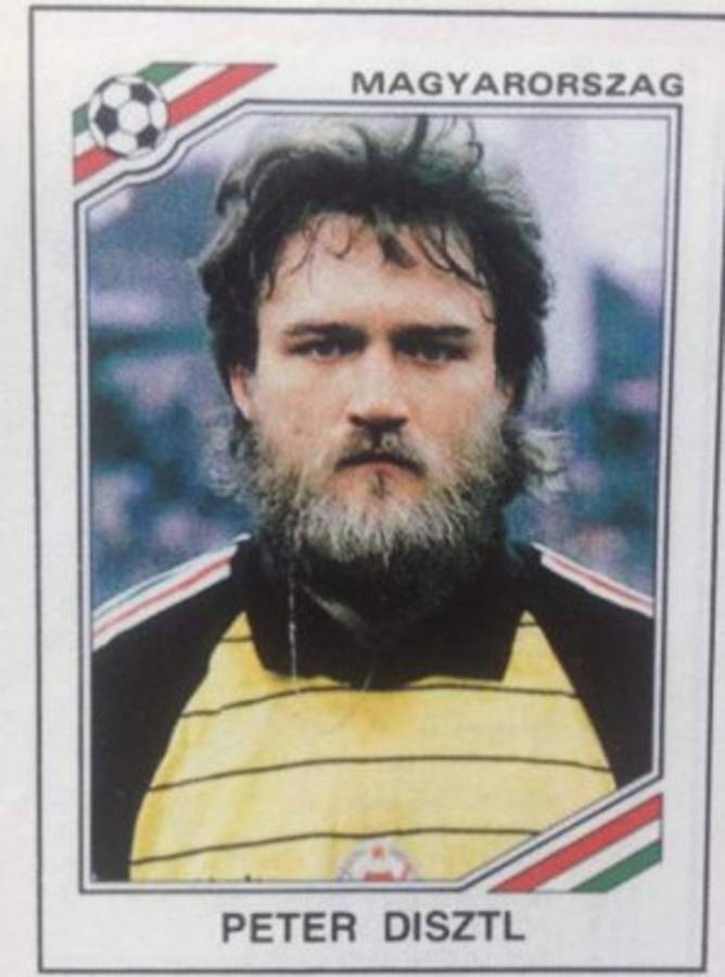 ¡Para reír! Los looks más graciosos y extraños de los álbumes de los Mundiales