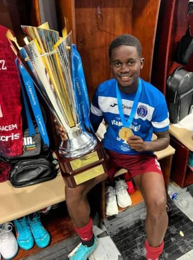 Uno no tiene equipo y el que dejó el fútbol: ¿Qué fue de los futbolistas de Honduras que jugaron el último Mundial Sub-20?