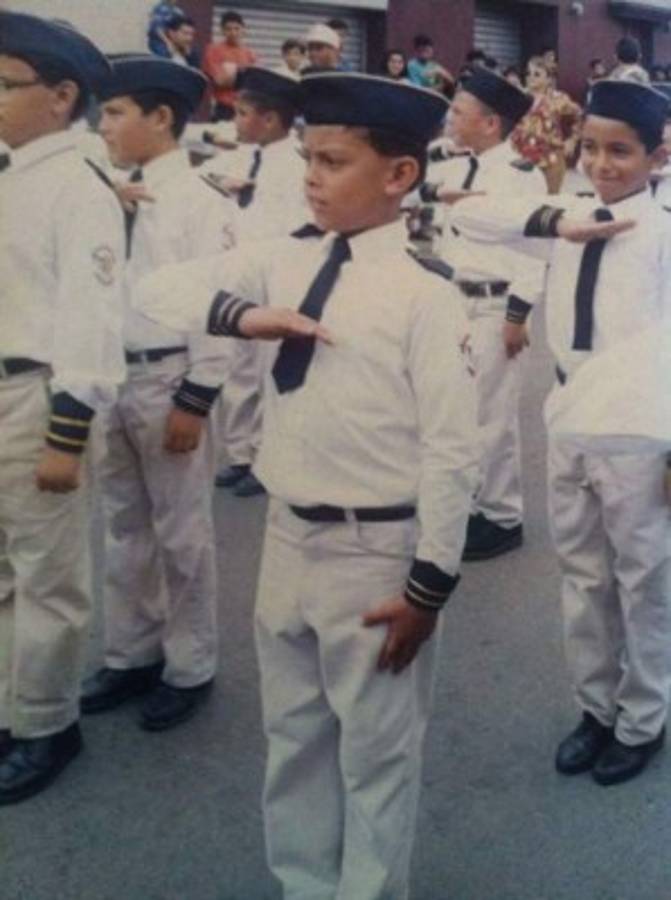 Se celebra el Bicentenario: Los famosos hondureños que desfilaron un 15 de septiembre