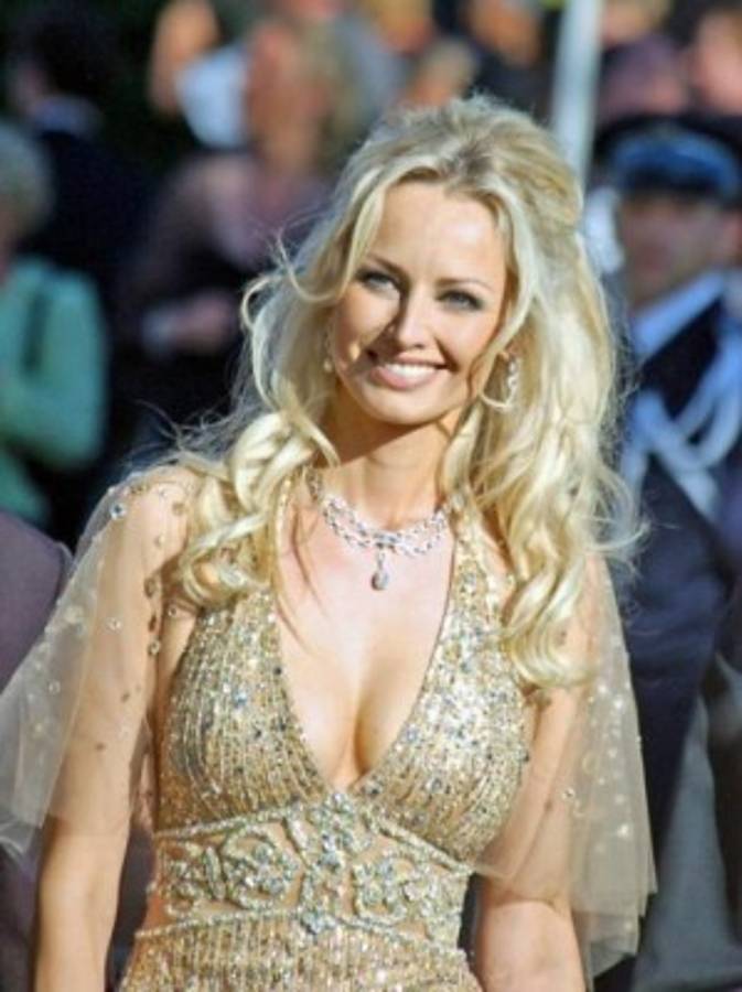 Así luce la espectacular Adriana, exesposa de Christian Karembeu