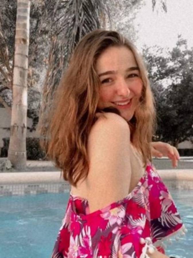 Aficionada de Monterrey se hizo viral por abrazar a Funes Mori y revela cómo huele el delantero