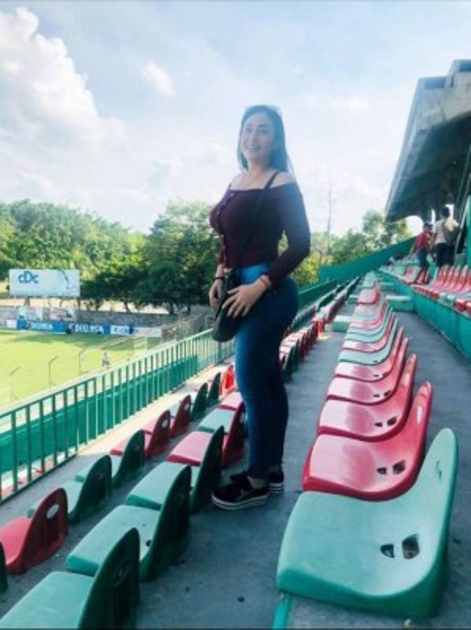 Azaria Torres, la linda novia de jugador extranjero de Liga Nacional