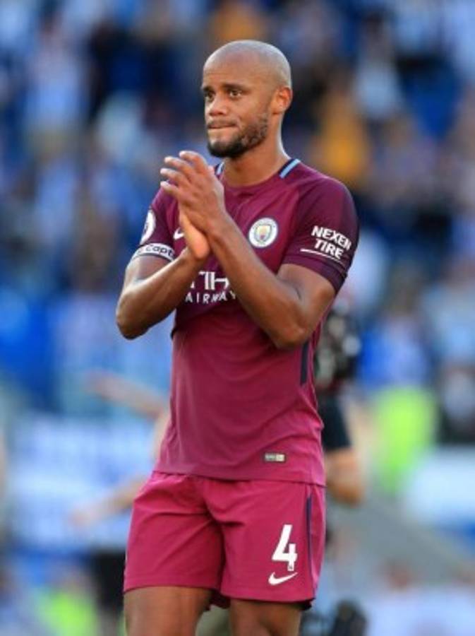 Los jugadores que cambiaron de posición en el campo y terminaron brillando