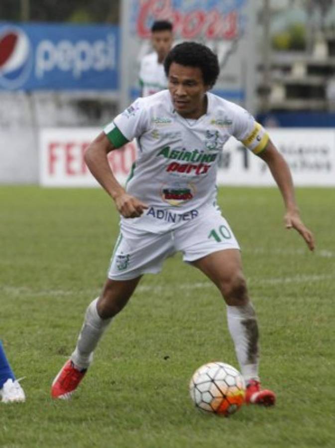 El 11 que pide la afición a Jorge Luis Pinto ante El Salvador