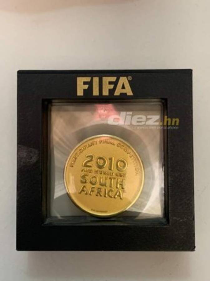 ¿Y la camiseta de Iker Casillas? Ricardo Canales y la 'fortuna' que el fútbol le dejó tras su retiro