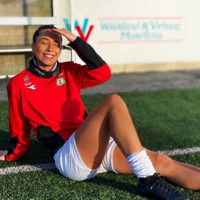Haaland está enamorado: así es la preciosa futbolista que conquistó al noruego y la pasan juntos en España
