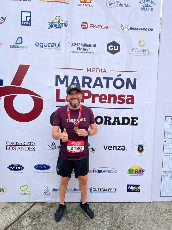 Sin perder el ritmo, el catracho participó en la Maratón que desarrolló Diario La Prensa en la ciudad de San Pedro Sula.