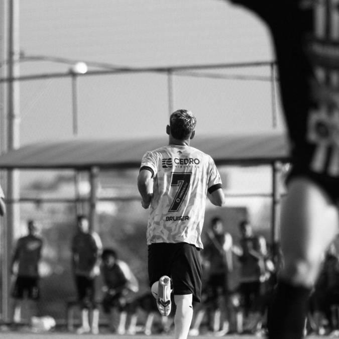 Joven muere tras encuentro íntimo con futbolista y revelan la verdadera causa: Misterio en Brasil