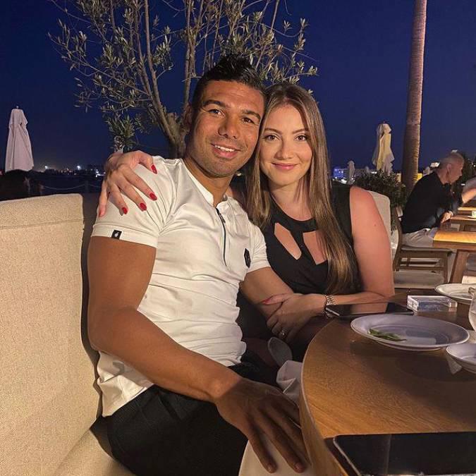 Casemiro y la exuberante modelo con la que habría sido infiel, revelan chat y la respuesta de su esposa Anna Marina