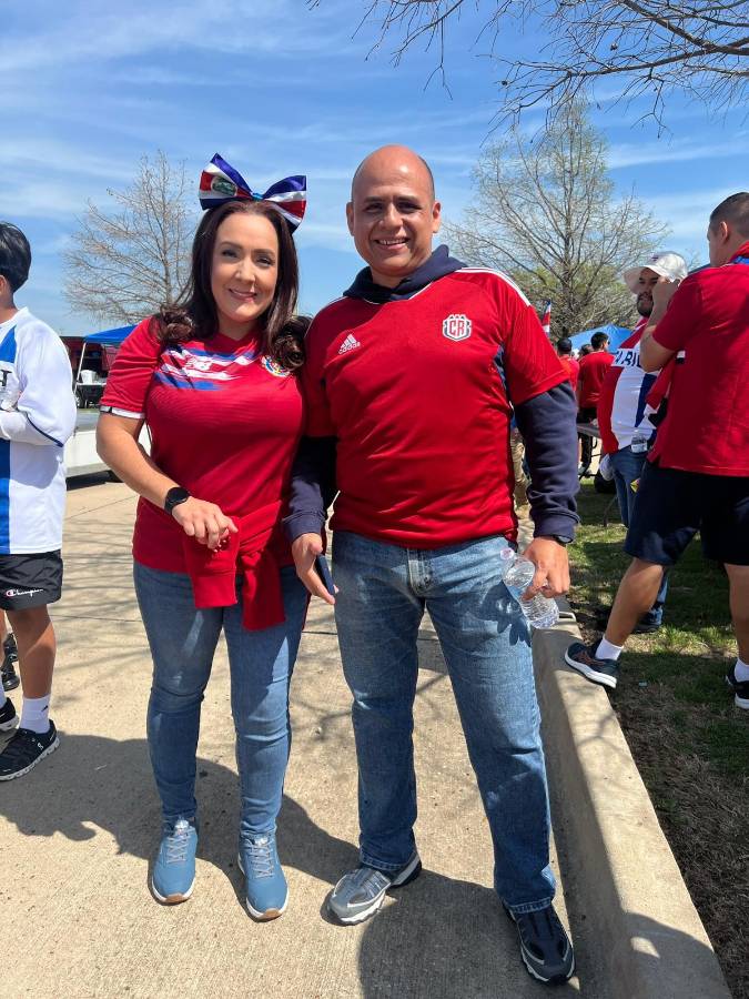 FOTOS: ¡Punta, asados y famoso incluido! Así es el ambientazo hondureño en el Toyota Stadium para el repechaje ante Costa Rica