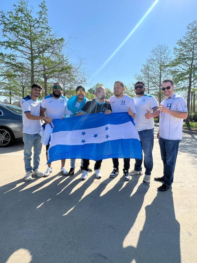 Locura total por Honduras: afición catracha se hace sentir en Frisco desde temprano previo al duelo contra Costa Rica