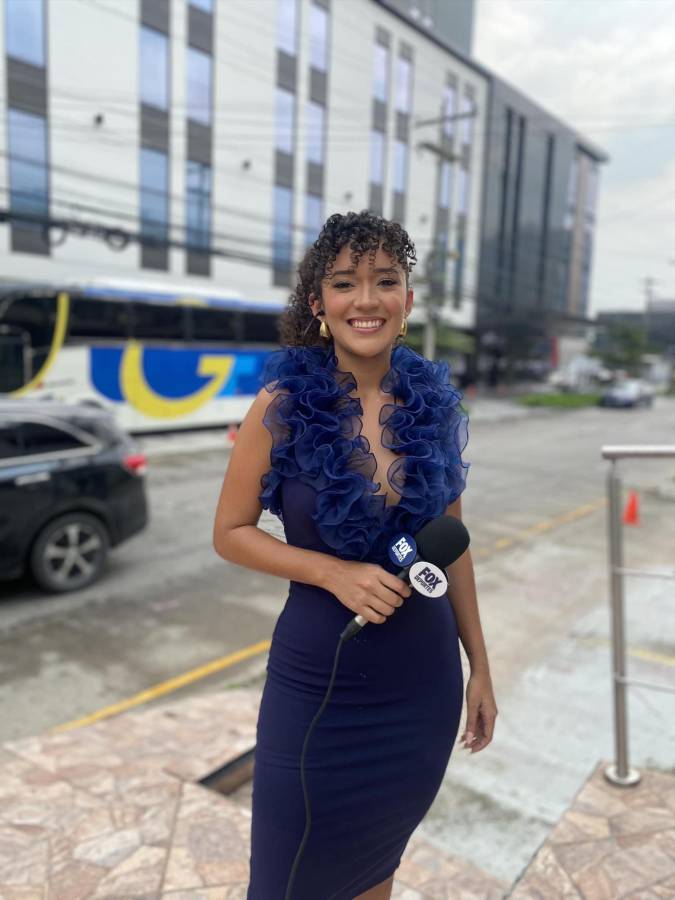 Las periodistas deportivas catrachas engalanan la previa del juego entre Honduras vs México en el estadio Morazán