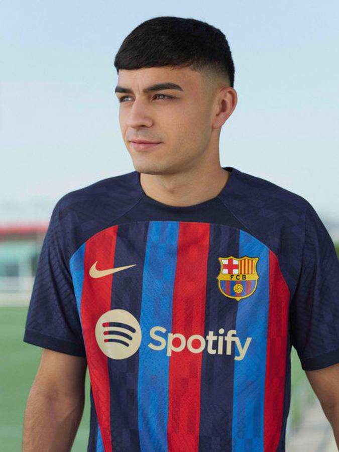 Así es la nueva equipación del FC Barcelona inspirada en los Juegos Olímpicos de 1992 y estrena nuevos logos