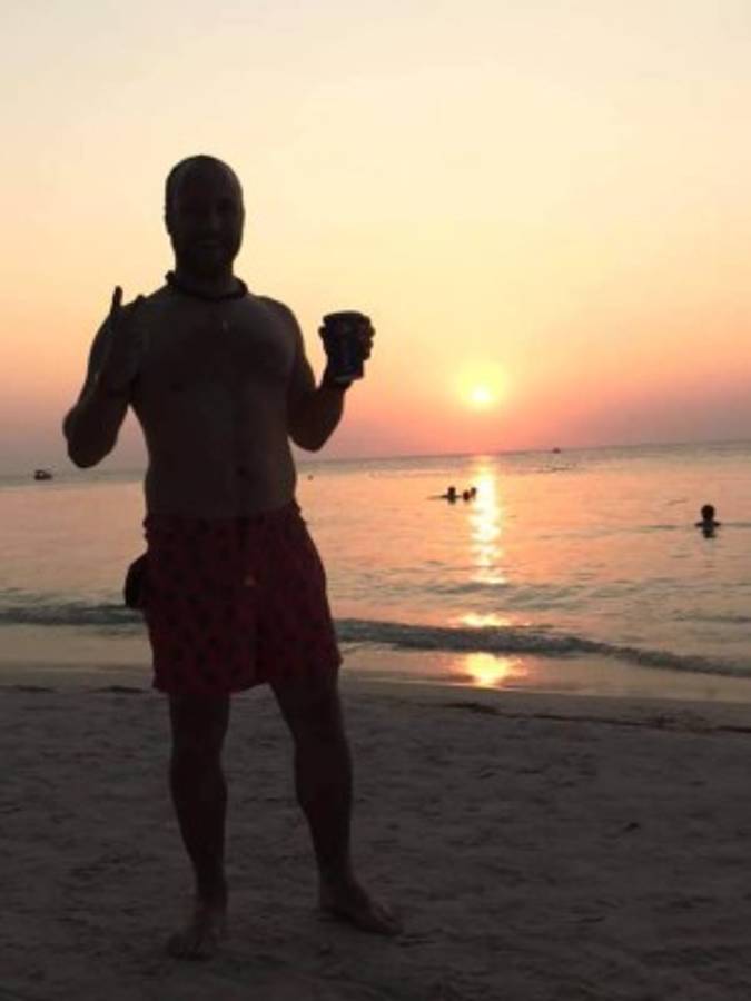 ¡Espectacular! Así disfruta del verano 2019 Sebastián Urrutia, preparador físico de Honduras