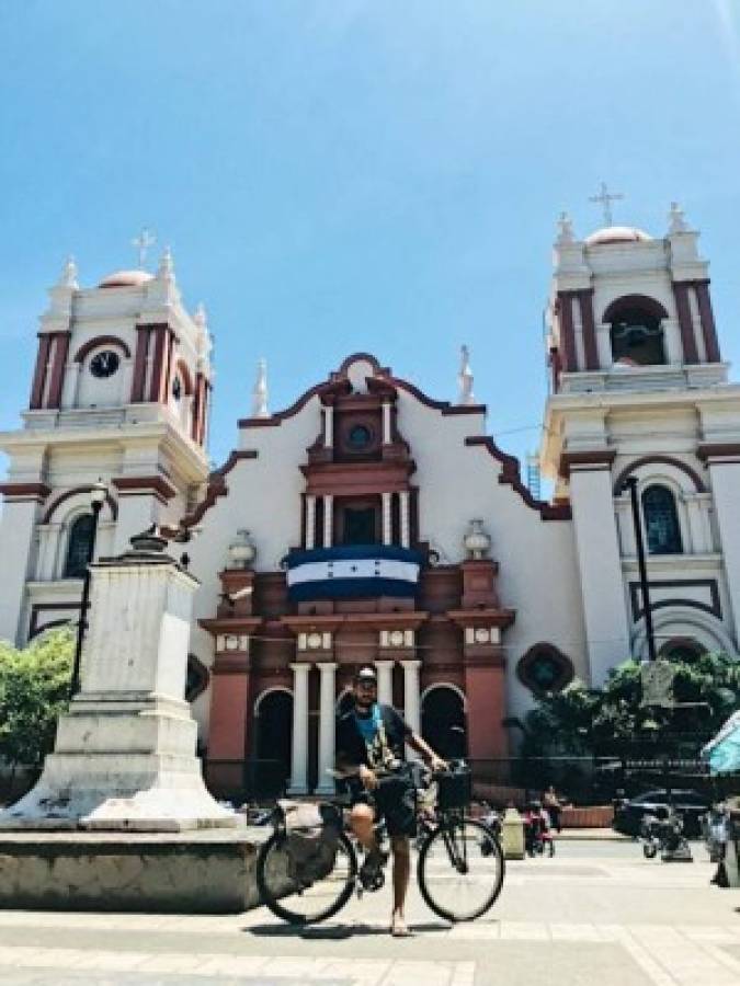 Así es América, la bicicleta que le robaron a Tabaré Alonso en Honduras