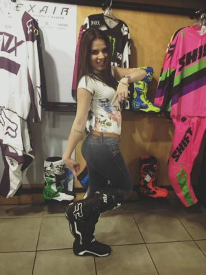 Pamela Guzmán, la tica que acelera a fondo motores y corazones