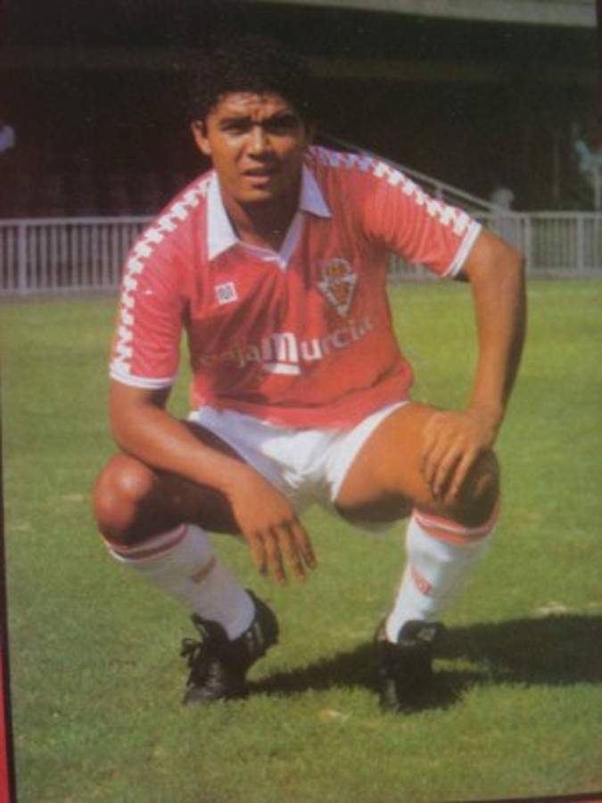 Las fotografías inéditas en vida de 'Macho' Figueroa, exmundialista con Honduras en España 82