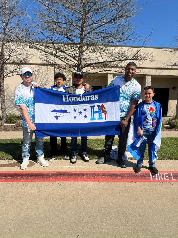 Locura total por Honduras: afición catracha se hace sentir en Frisco desde temprano previo al duelo contra Costa Rica