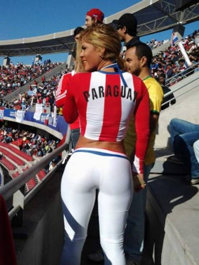FOTOS: Así es Simone Villar, la bella paraguaya que cautivó en la Copa América