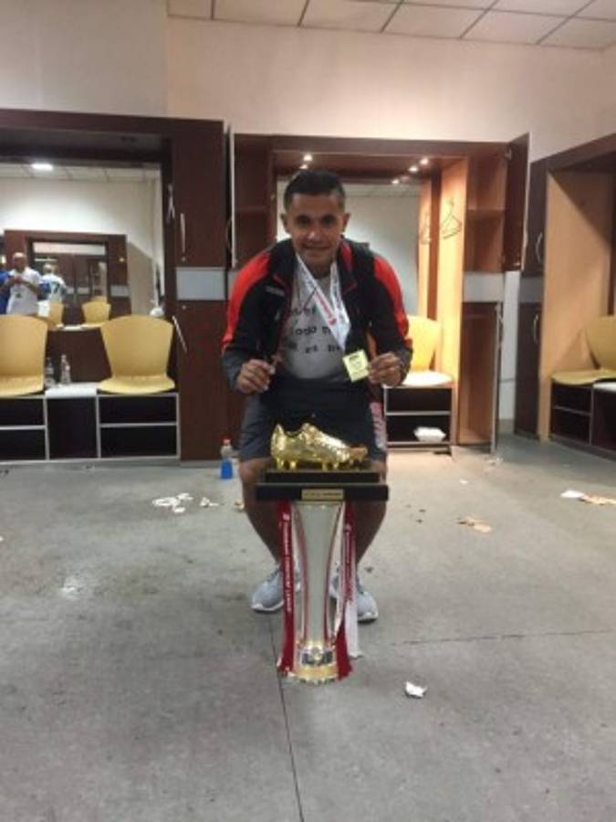 El festejo íntimo de los jugadores del Olimpia tras ganar la copa de Liga Concacaf