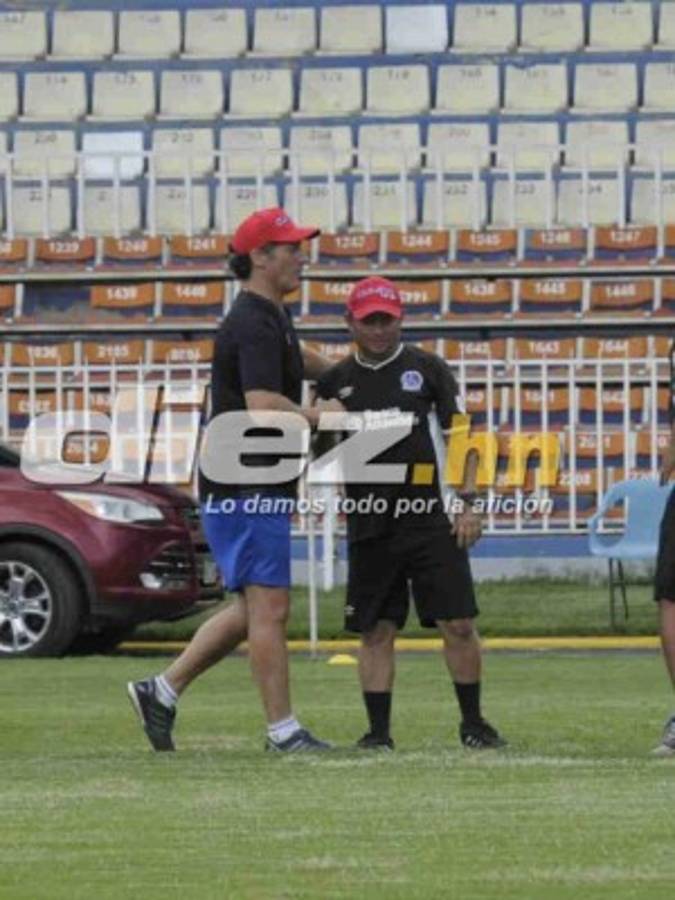 FOTOS: El método de trabajo de Pedro Troglio en su primer entreno con el Olimpia