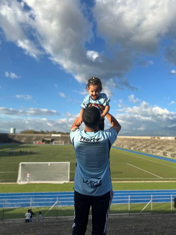 Fue un auténtico potrero, es el tercer estadio con mayor capacidad en Honduras y tendrá su anhelado debut en la primera división