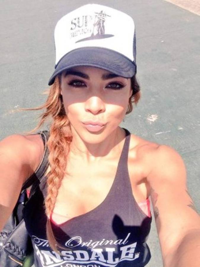 Así de sexy es la colombiana Érika Fernández de Fox Sports
