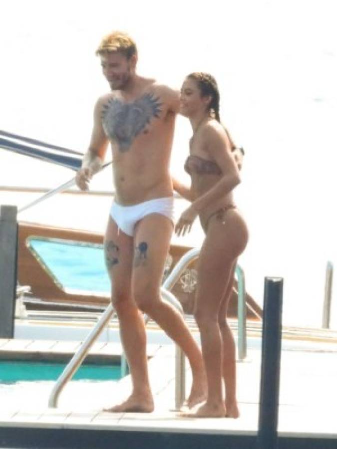 Picantes vacaciones: Philine Roepstorff deslumbra junto al polémico Nicklas Bendtner en Tremezzo