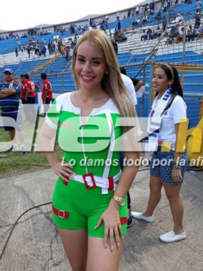 ¡HERMOSAS! Juego entre Honduras-Estados Unidos se llena de lindas chicas
