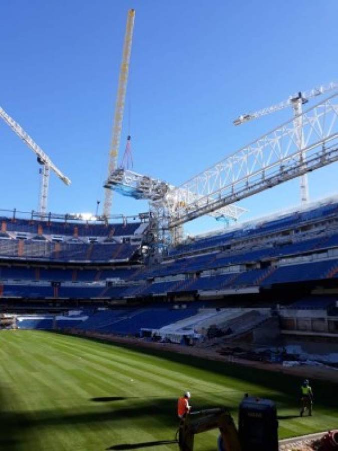 Reinstalan el césped: Así marcha la remodelación del Santiago Bernabéu, estadio del Real Madrid