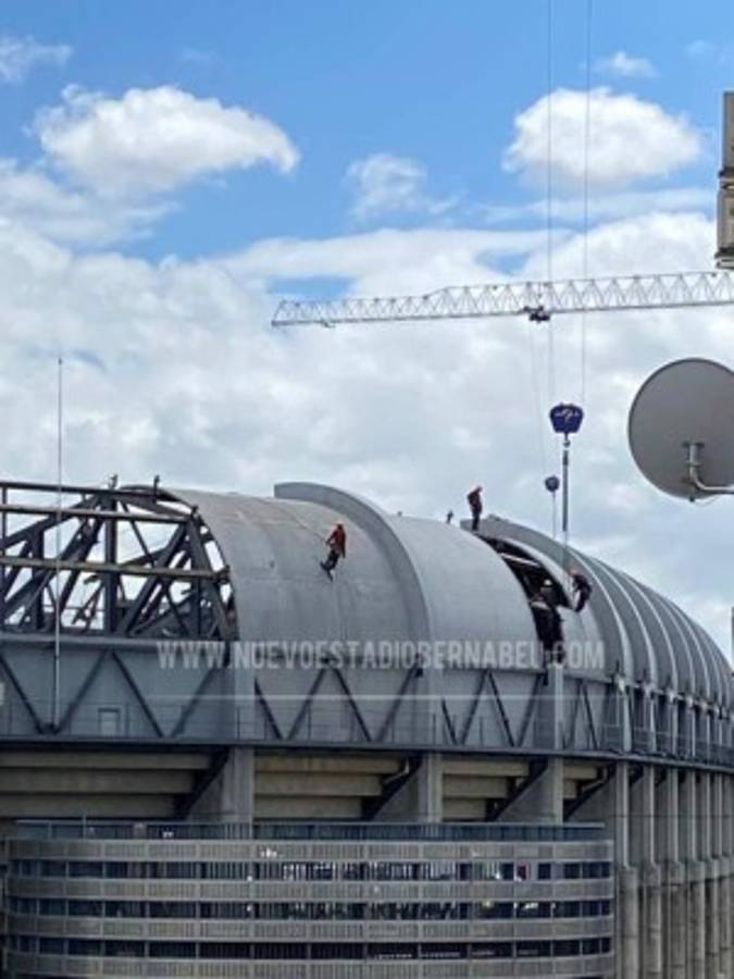Comenzaron a poner el techo retráctil: Así marcha la remodelación del Santiago Bernabéu