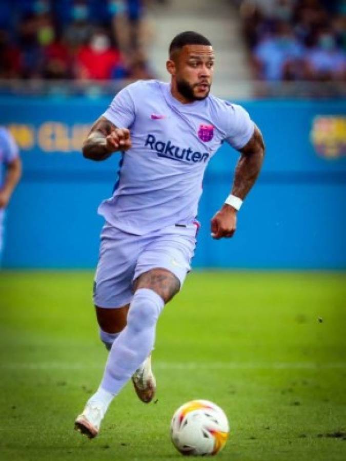 Usó mítico dorsal y festejó su primer gol: el enorme debut de Memphis Depay con el FC Barcelona