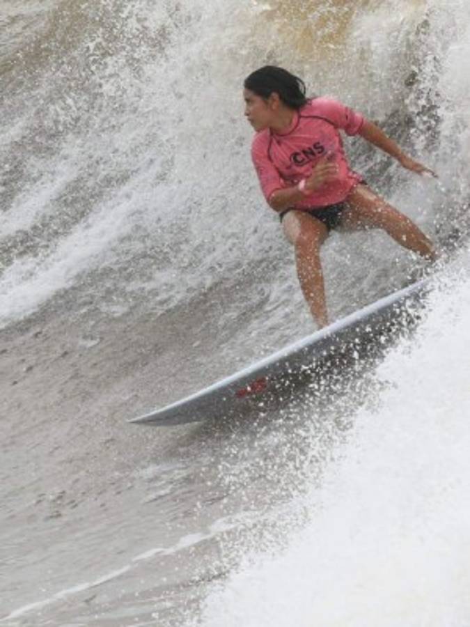 Conmoción en El Salvador: así era Katherine Díaz, la surfista que murió tras ser alcanzada por un rayo