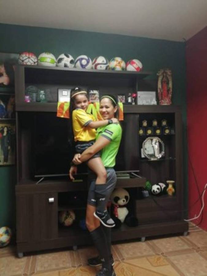 Las fotos inéditas de Shirley y Michael Perelló, los hermanos hondureños que harán historia en Tokio 2021