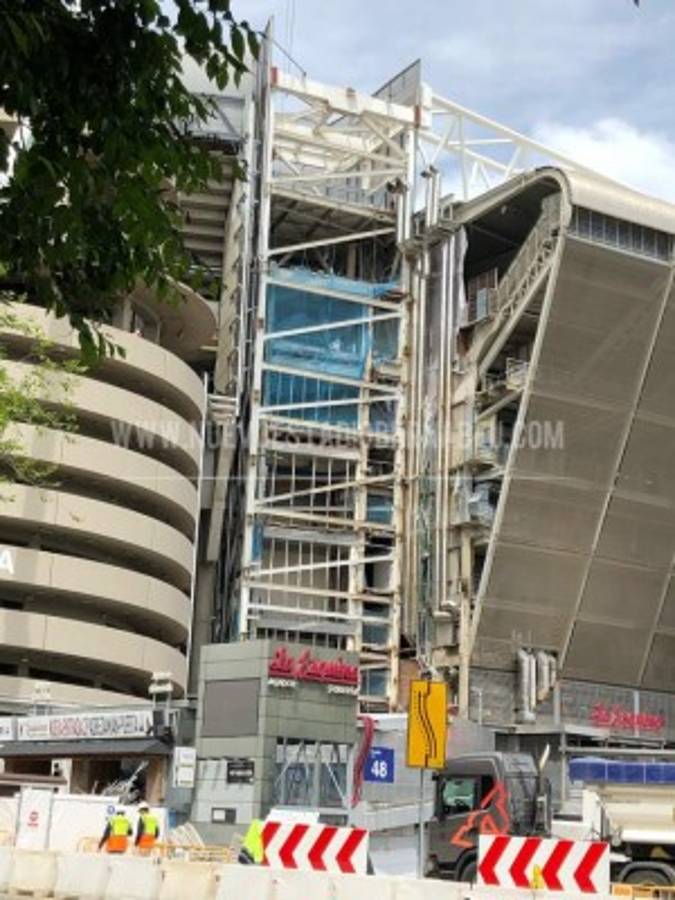 Comenzaron a poner el techo retráctil: Así marcha la remodelación del Santiago Bernabéu