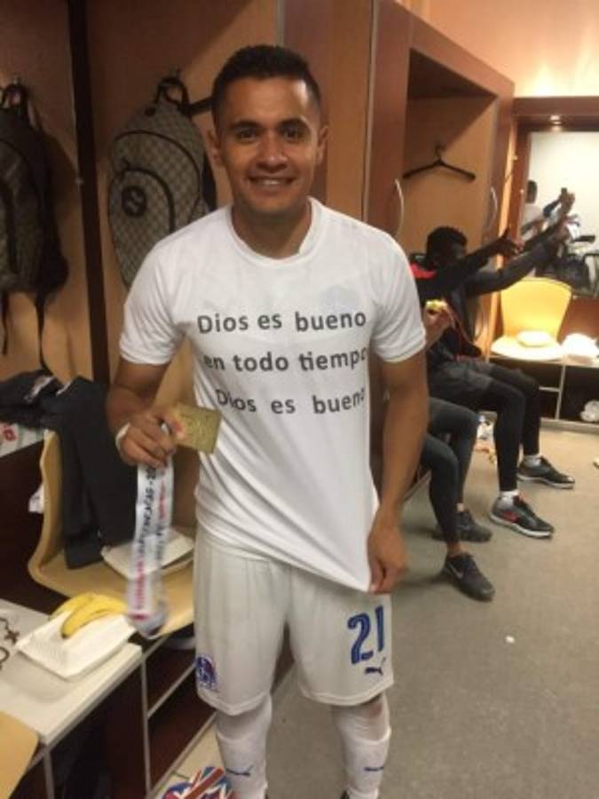 El festejo íntimo de los jugadores del Olimpia tras ganar la copa de Liga Concacaf