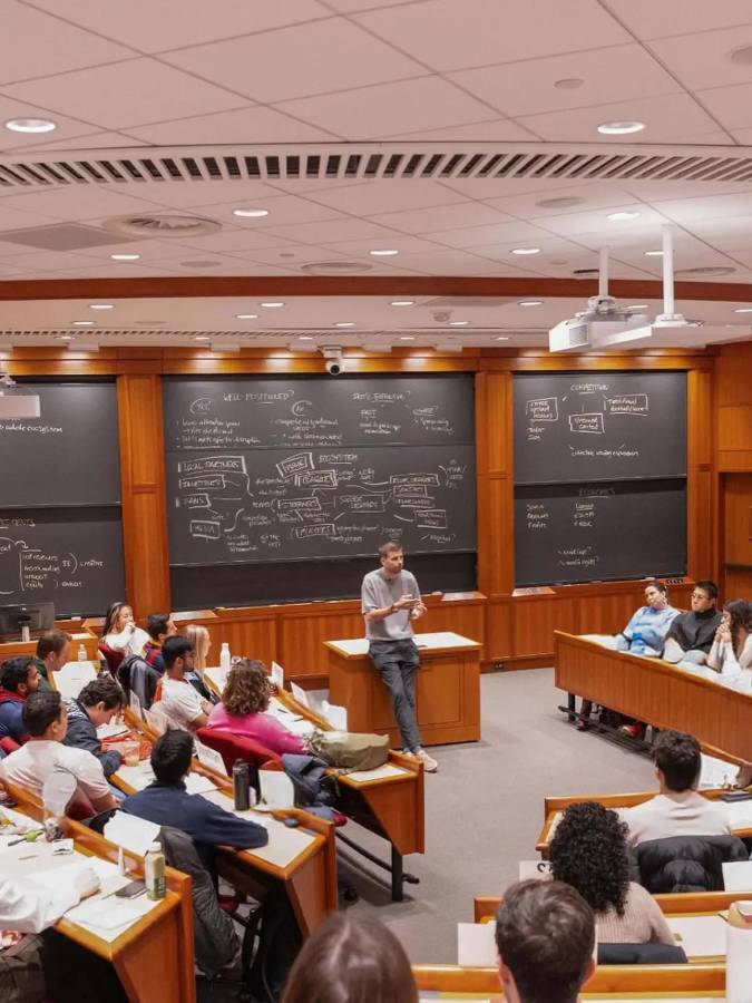 De ganar todo con el Barcelona a profesor de Havard: el motivo que cambió su vida y de esto dio cátedra: Es un honor