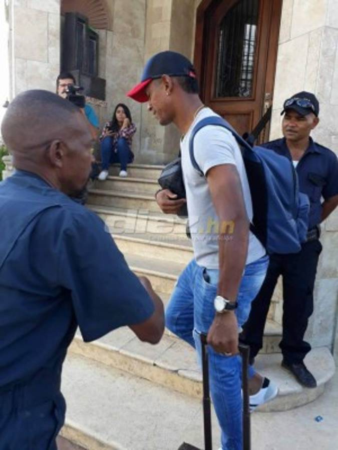 Curiosos looks de los jugadores de la Selección al llegar a San Pedro Sula
