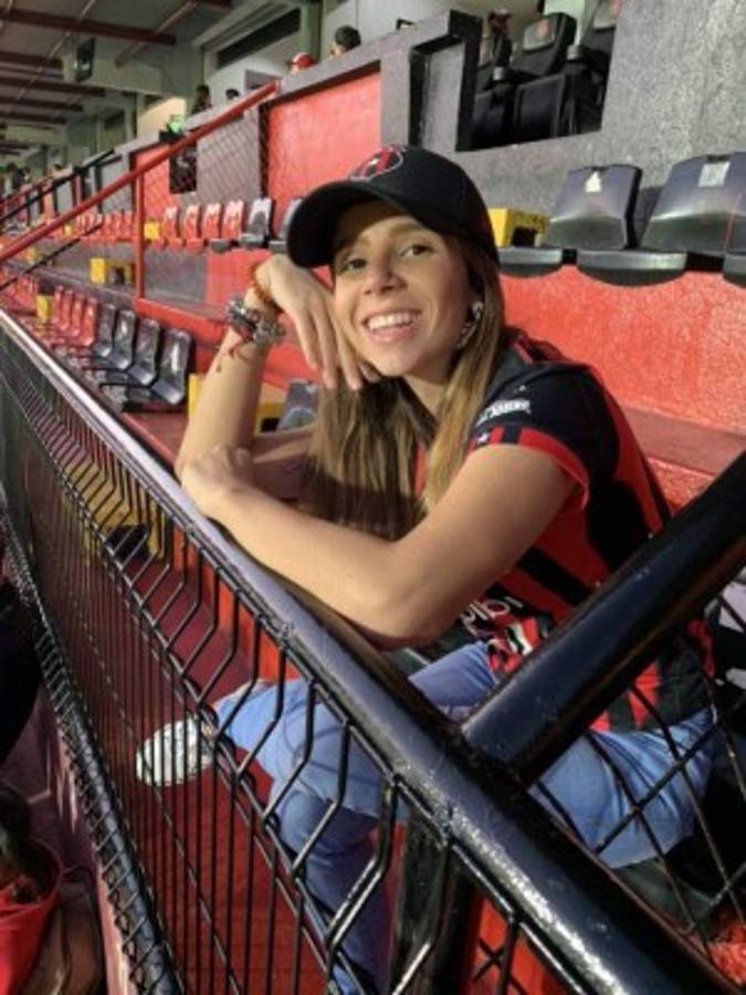 Periodista costarricense denuncia acoso laboral y sexual durante trabajó en Alajuelense