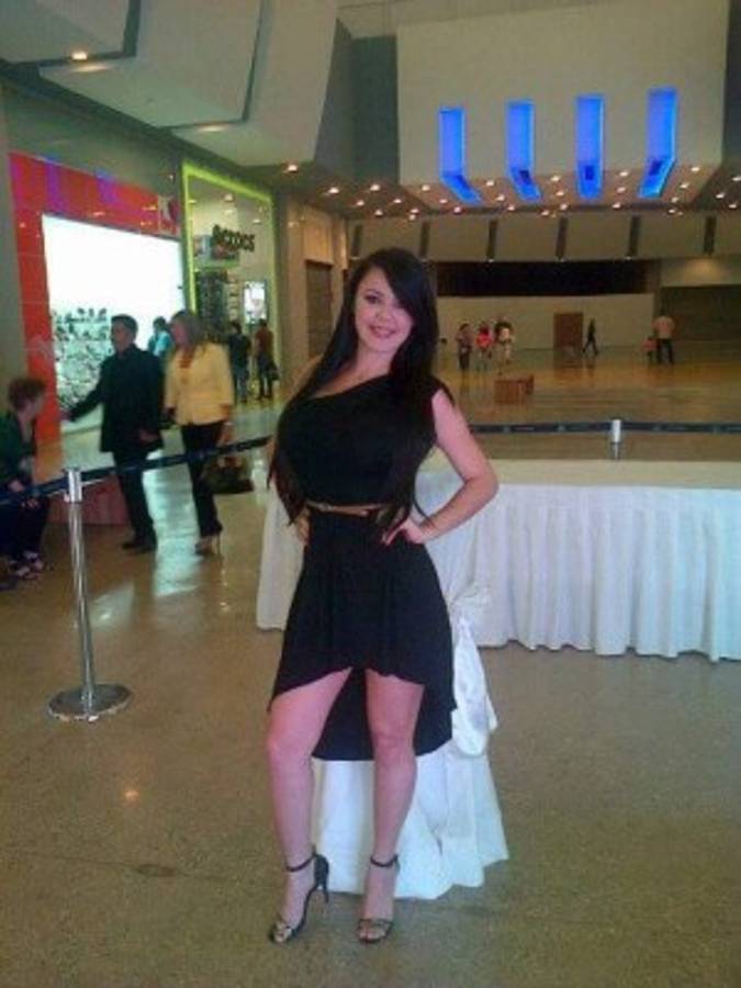 Ismari García, la belleza que engalana los juegos de la Liga de Guatemala