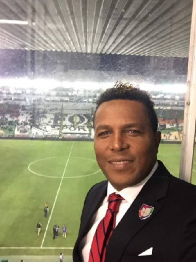 Así es la nueva vida de Carlos Pavón alejado de los banquillos