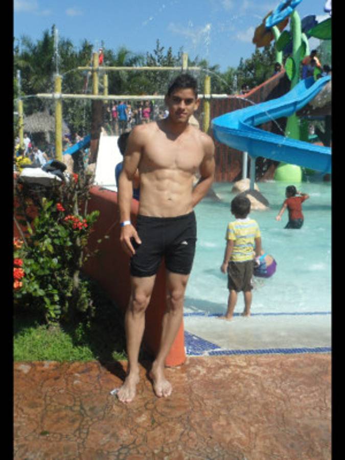 Aficionados de Diez, nos envían sus fotos desde varios lugares.