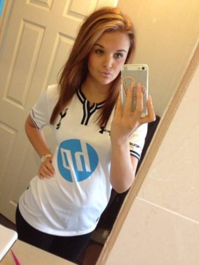 ¡Infartantes! Así son las aficionadas más candentes del Liverpool y Tottenham