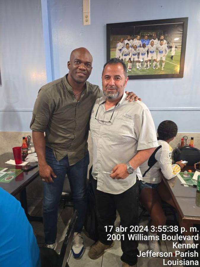 David Suazo, invitado de lujo de la New Orleans Cup y así comparte con los hondureños previo al sorteo del evento