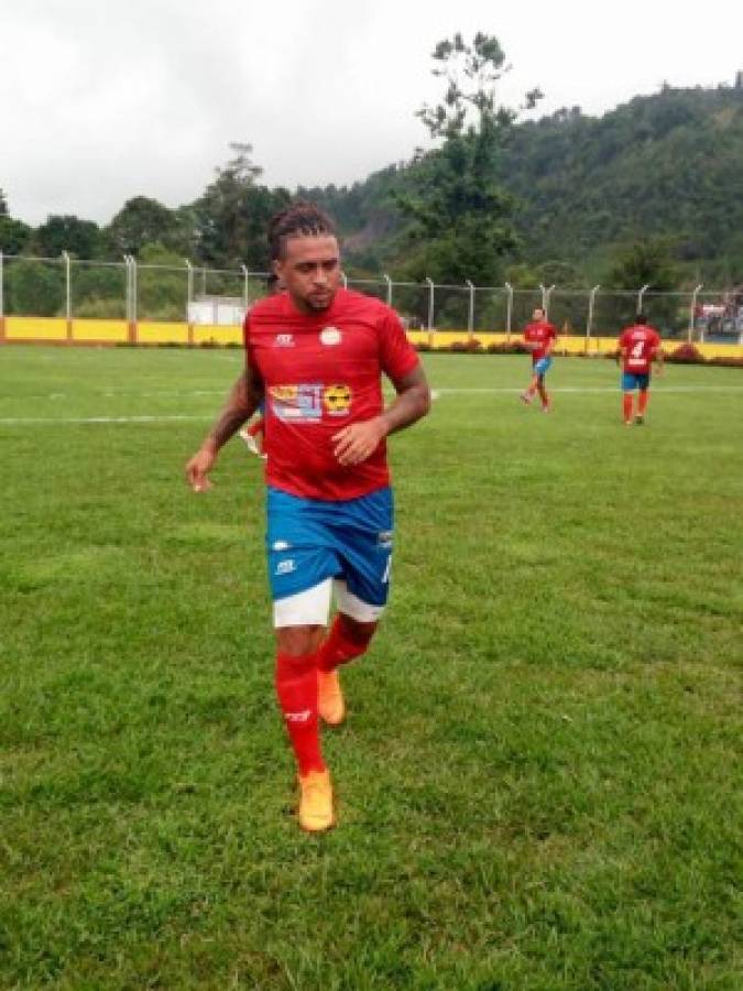 'Pando' Ramírez, de vestir la camisa de la selección de Guatemala a jugar partidos de exhibición